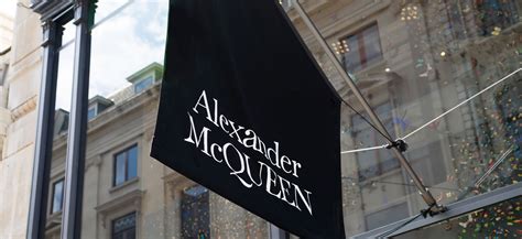 alexander mcqueen brand history.